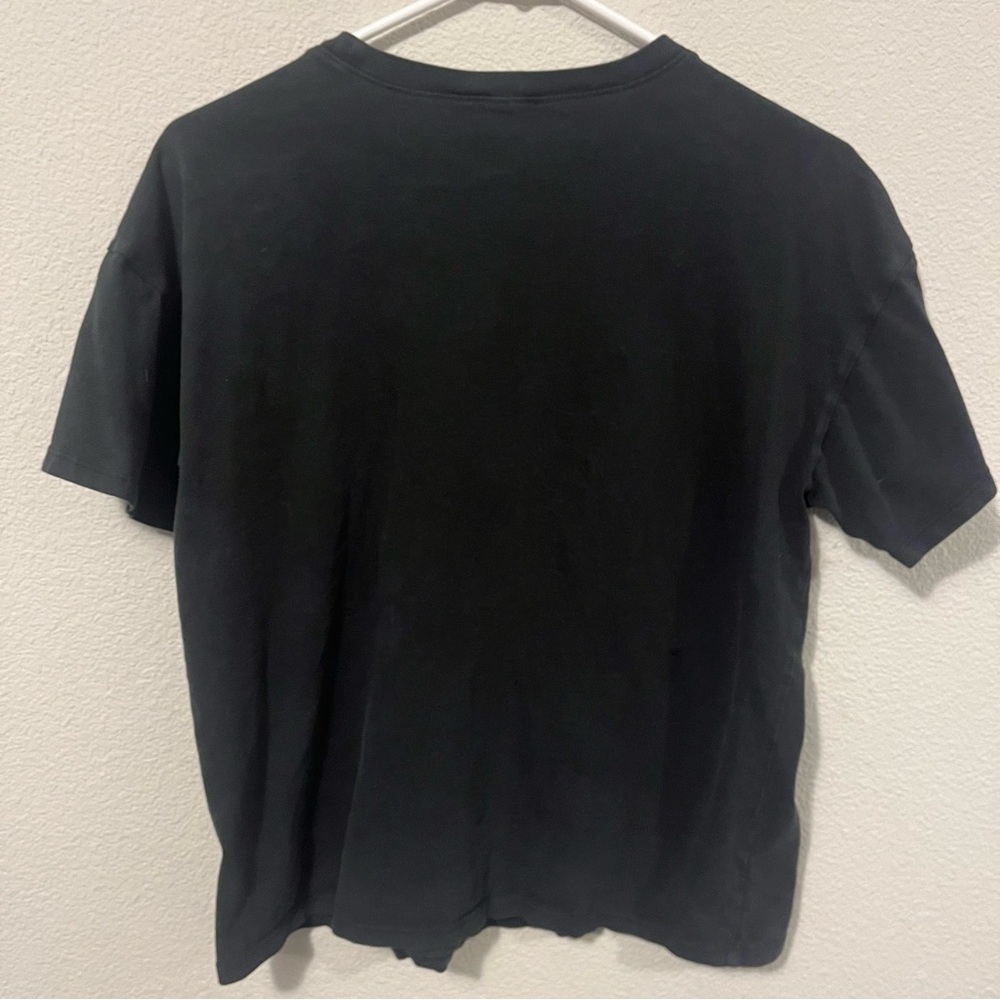 🎶 Yin-Yang distressed logo woman’s small T-shirt - Picture 5 of 6